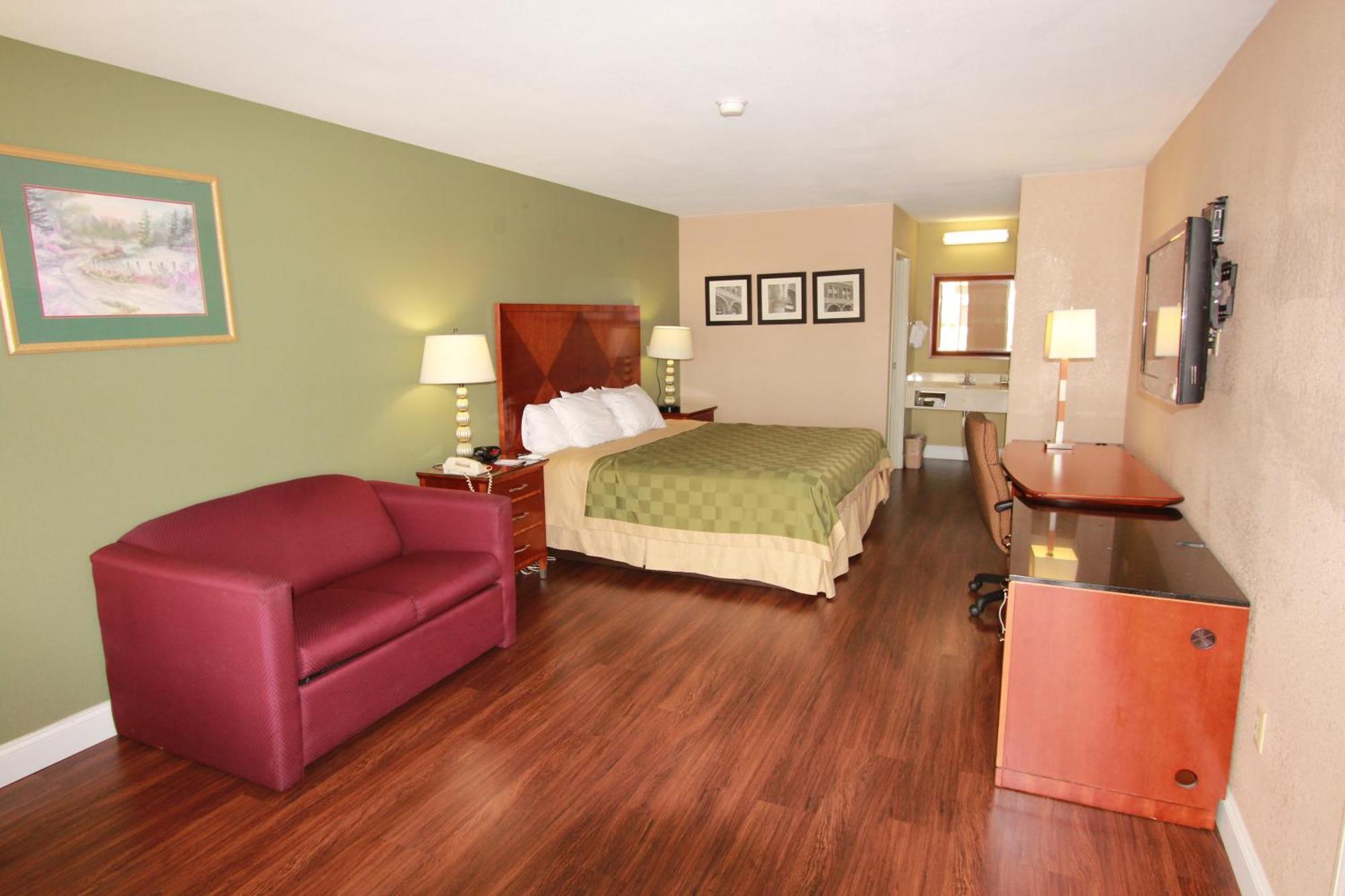 וורנר רובינס Quality Inn & Suites Near Robins Air Force Base מראה חיצוני תמונה
